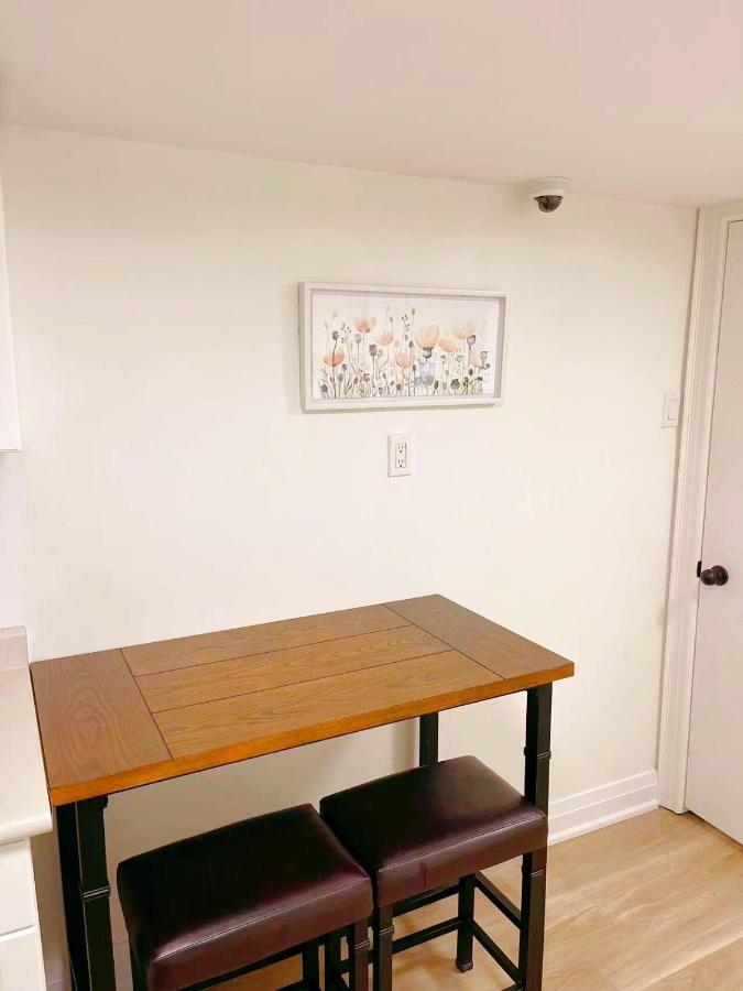 The Leaside Garden Guesthouse Toronto Bagian luar foto