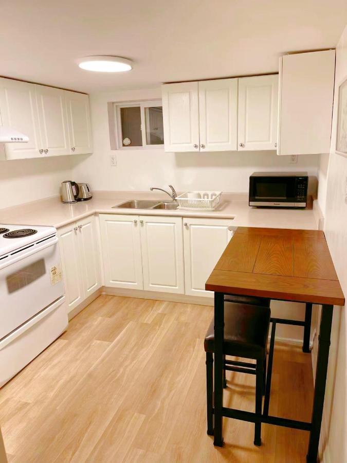 The Leaside Garden Guesthouse Toronto Bagian luar foto
